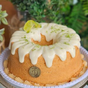 Bolo Banhado de Limão