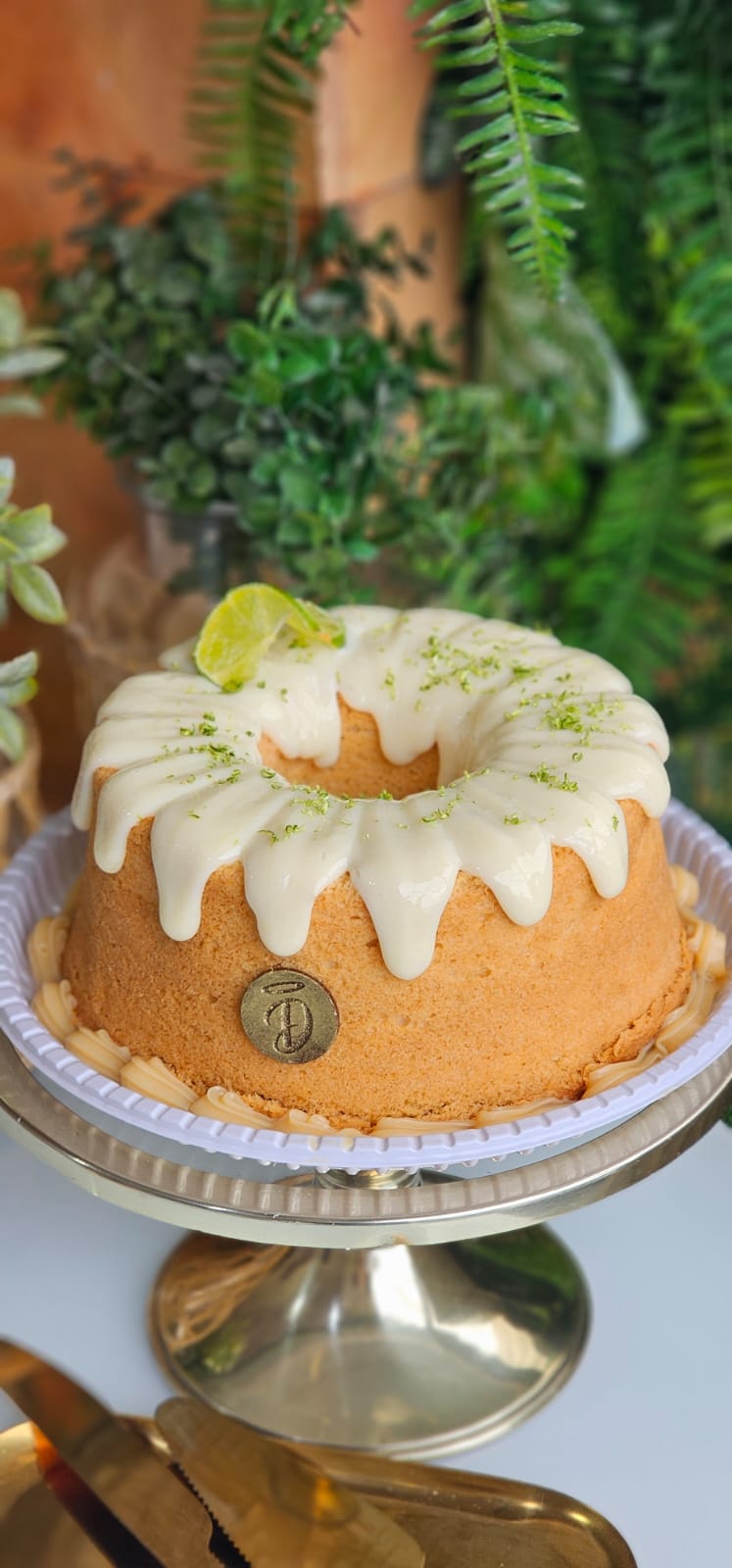 Bolo Banhado de Limão