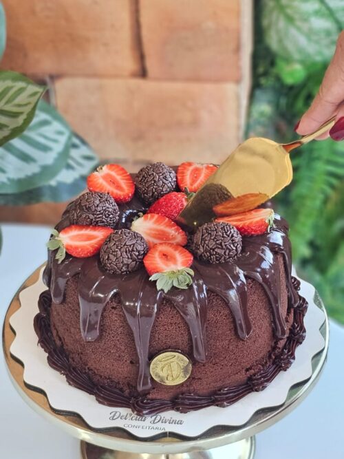 Bolos Vulcão de Chocolate com Morango