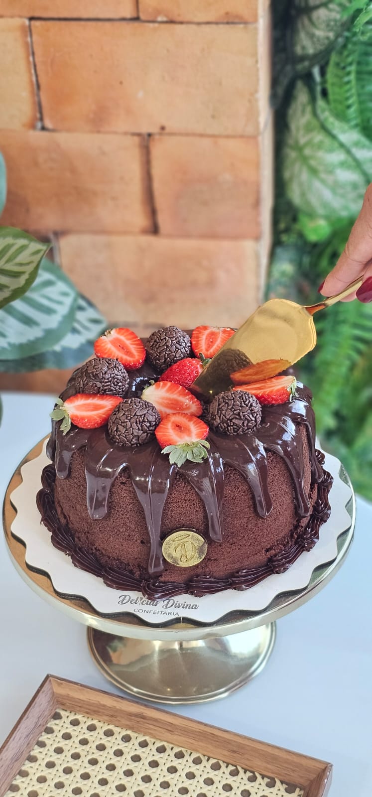 Bolos Vulcão de Chocolate com Morango