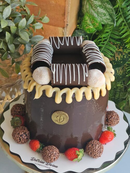 Torta Delícia de Chocolate com Morango