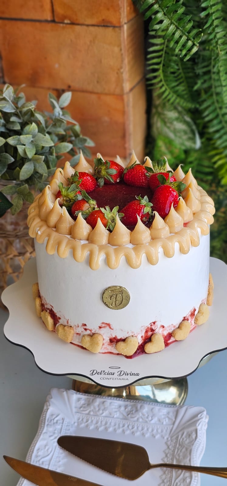 Torta Delícia de Morango com Sequilhos