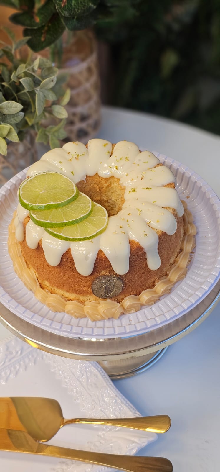 Bolo Banhado de Limão