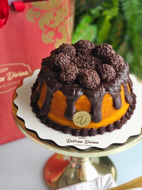 Bolo Vulcão de Cenoura com Chocolate