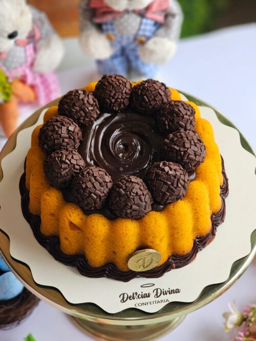 Divino Bolo de Cenoura com Chocolate